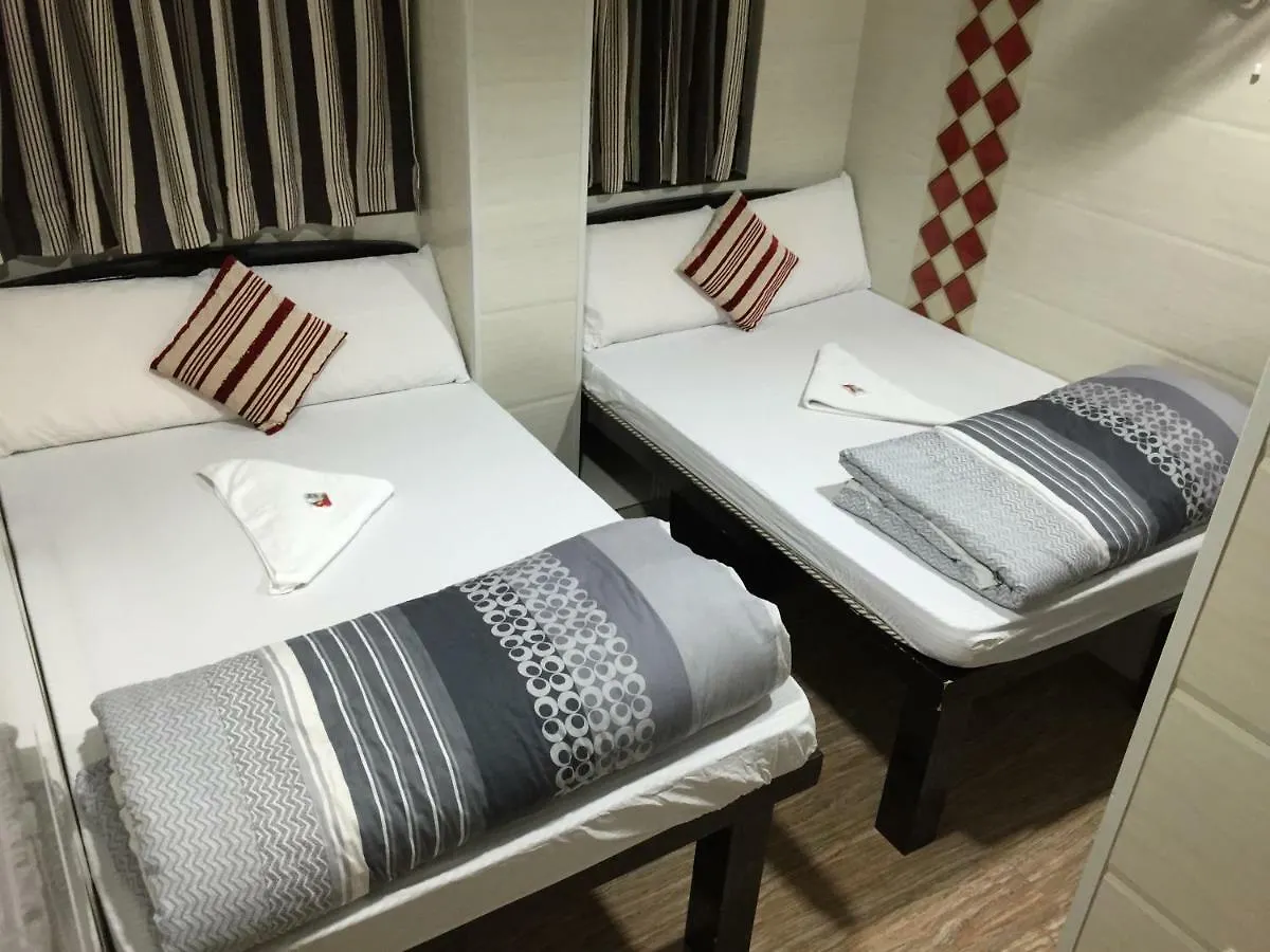 Skyline Hostel Hong Kong